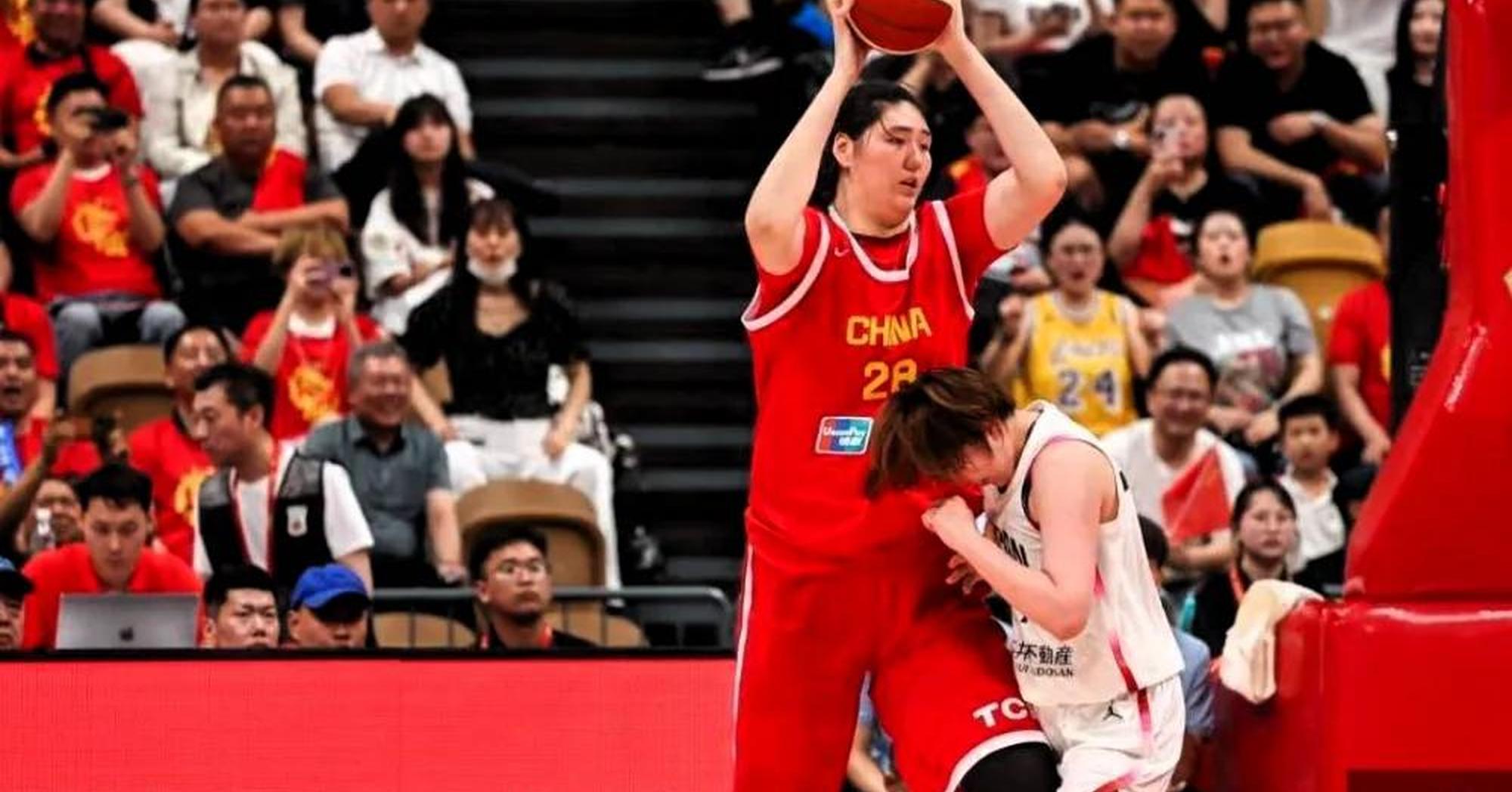 包含无解！张子宇10分钟砍12分“双塔”组合轮番制霸内线的词条