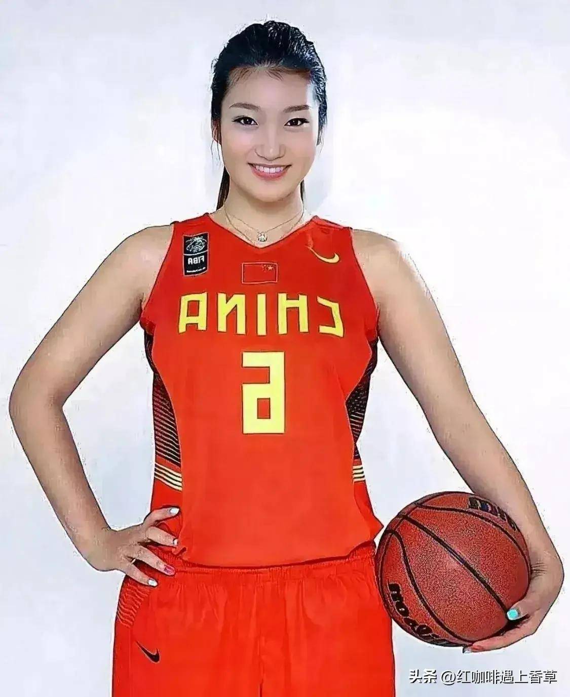 中欧体育app-关于22年女篮世界杯回顾：李梦23分，中国胜法国进入半决赛的信息
